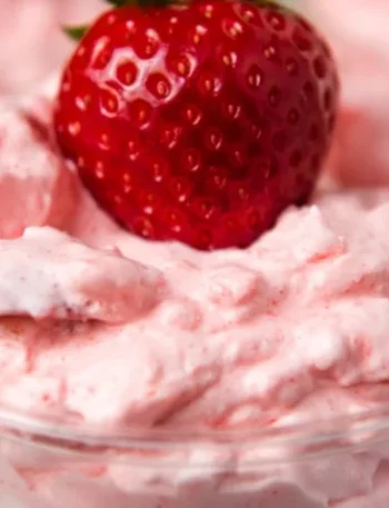 Keto Strawberry Fluff